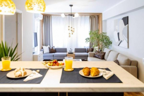 Stunning Views 2BR Intercontinental Flat